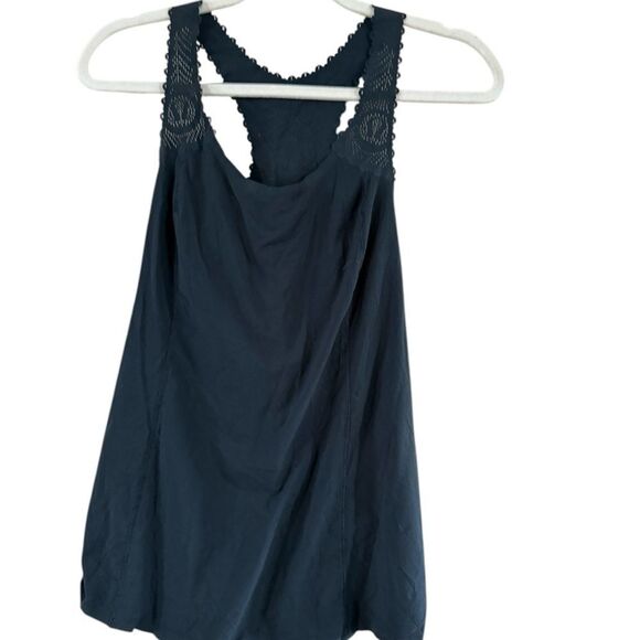 Lululemon Athletica Black Tank Top Wide Straps - Picture 11 of 12